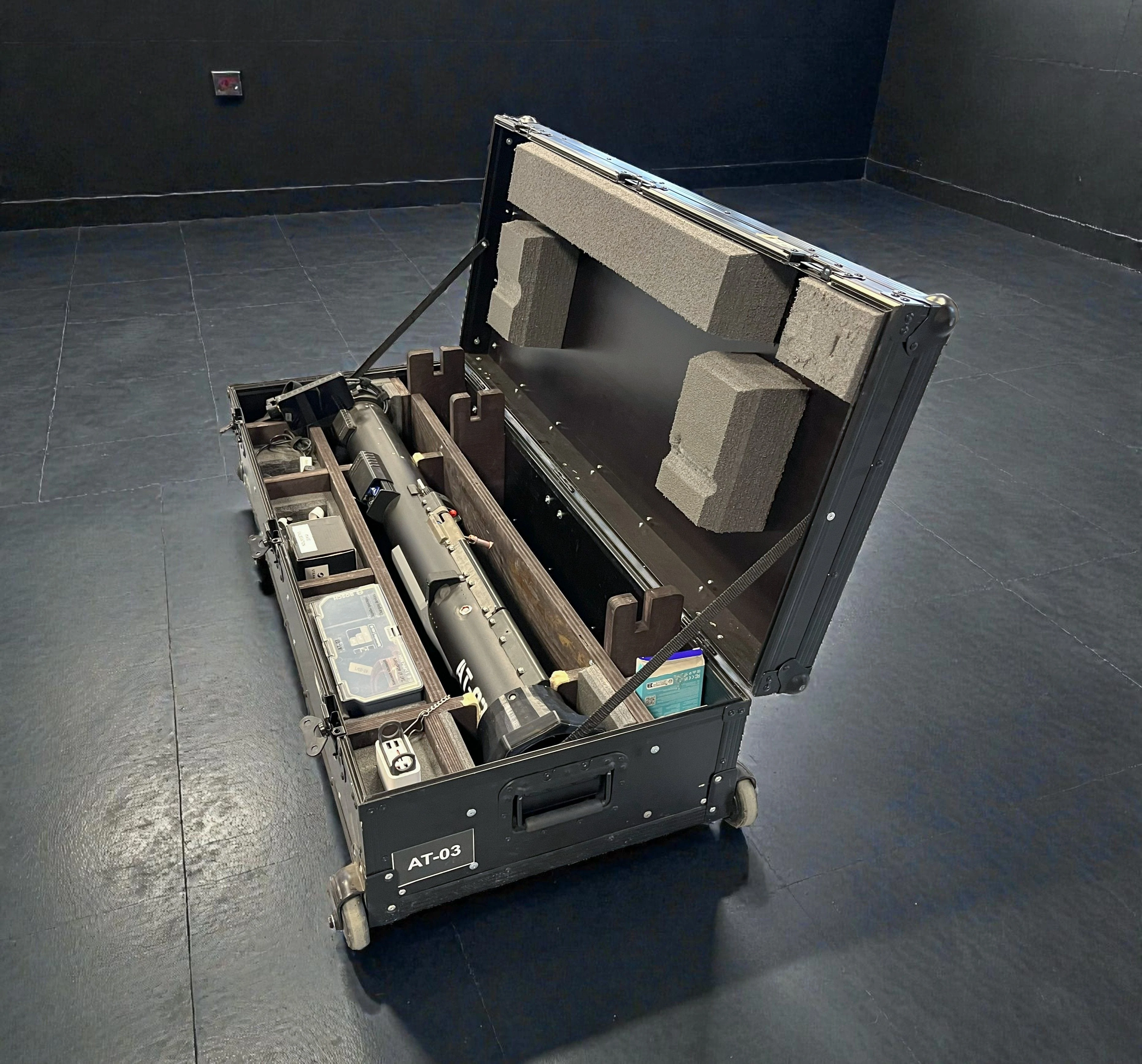 Simulator for Training the AT-4 Grenade Launcher Simulator for Training the AT-4 Grenade Launcher - "Logika"
